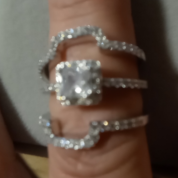 Trio Sterling Silver 925 ring set. princess Cz cut with 2 pave cz fitted rings. - Picture 4 of 10